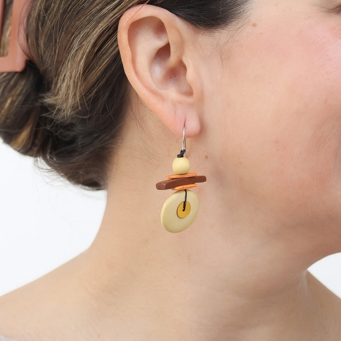 Assuta Butter Yellow Drop Earrings