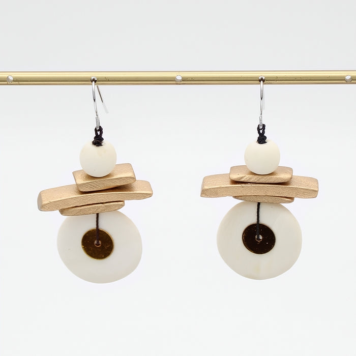Assuta White and Gold Drop Earrings