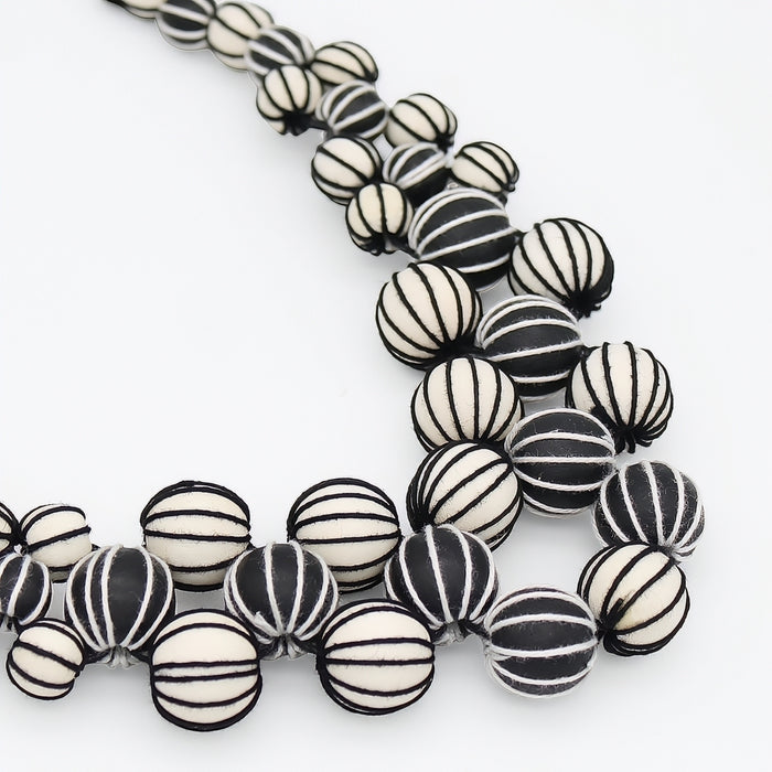Black and White Pamela Berries Necklace