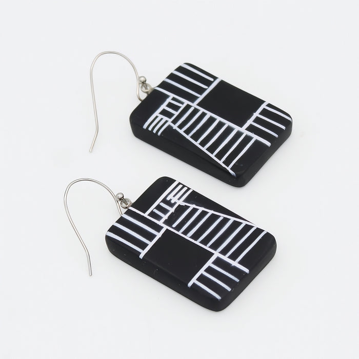 Black Geovibe Drop Earring