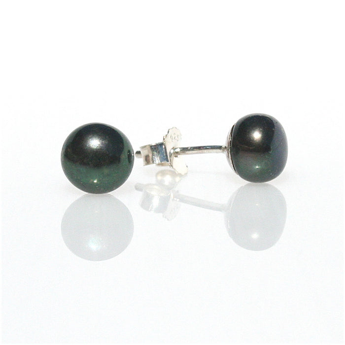 Black Pearl studs