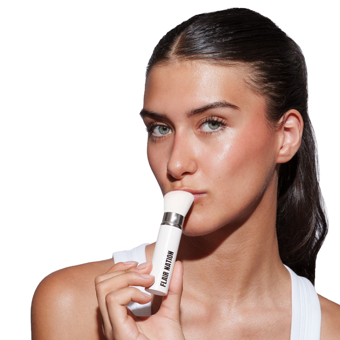 Brocha Multitasker Flair Nation - Rubor y Bronzer