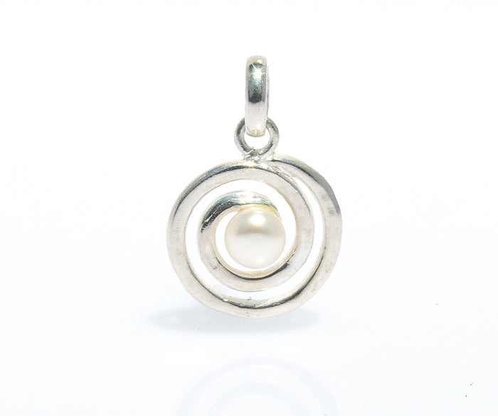 pearl pendant
