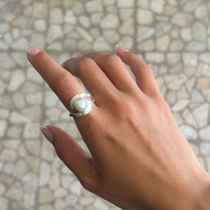 Cable Beach Wave Pearl Ring