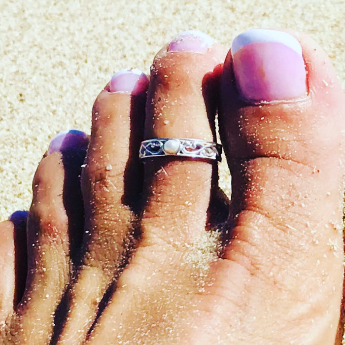pearl toe ring