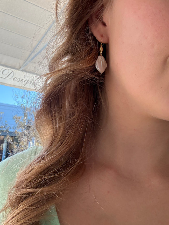 Coastal Dew Drop Baroque Pearl 15mm Hook Earrings Gold | Gold Vermeil Baroque Pearl Earrings