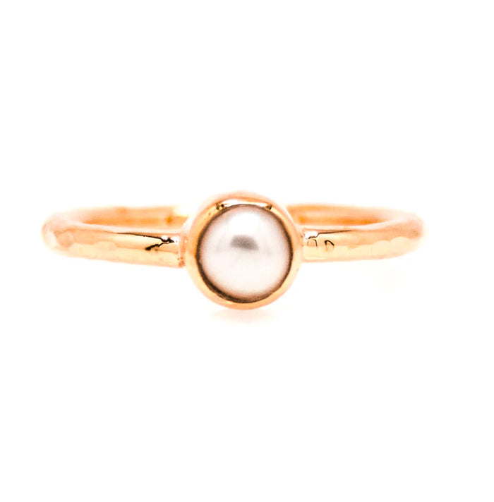 Dainty Glow Pearl Ring Rose Gold