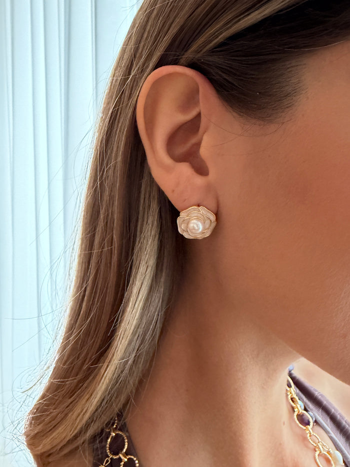 Enamel Flower Stud Earrings With Freshwater Pearl RE021