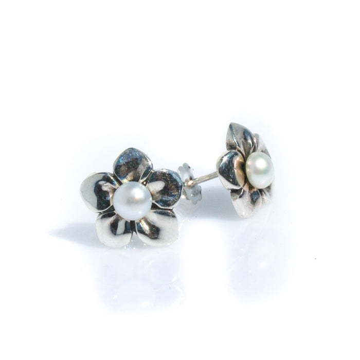 frangipani oxide pearl studs