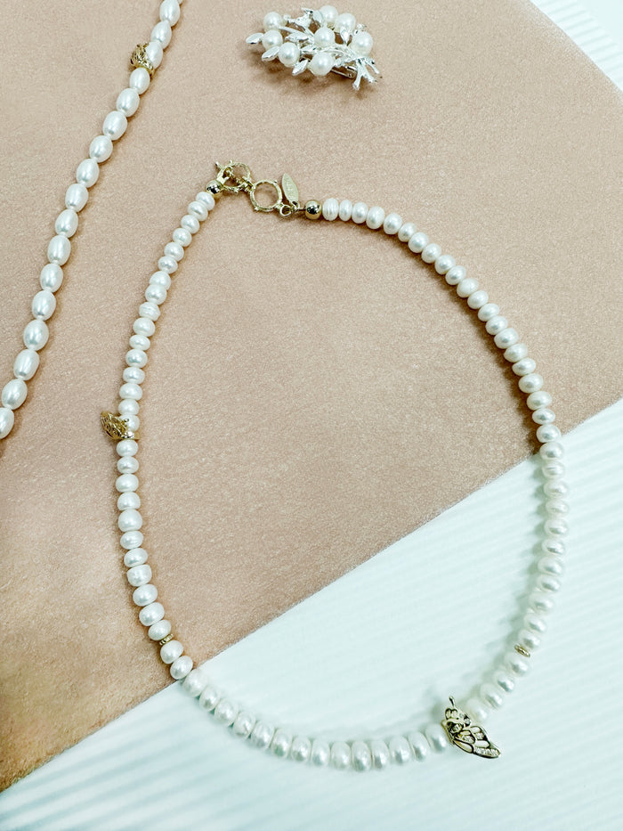 Freshwater Pearls with Butterfly Charm Necklace LN059