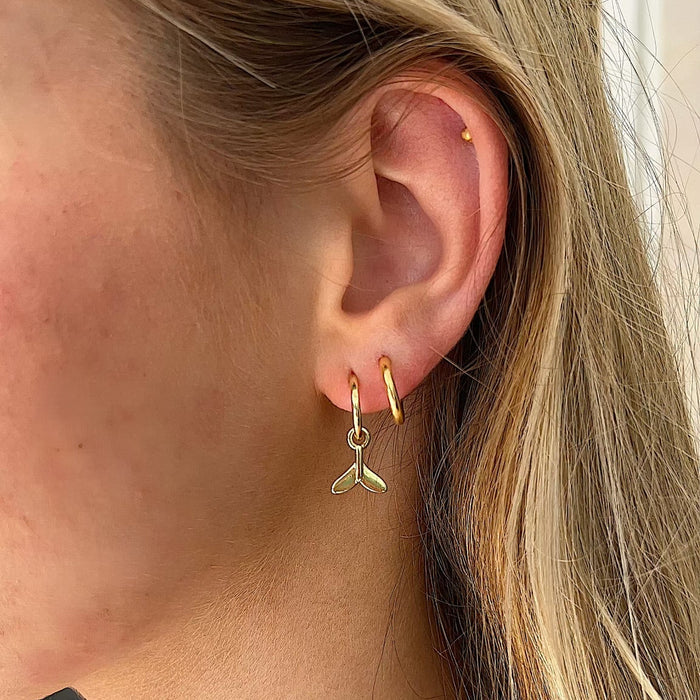 Plain gold sleepers 8mm