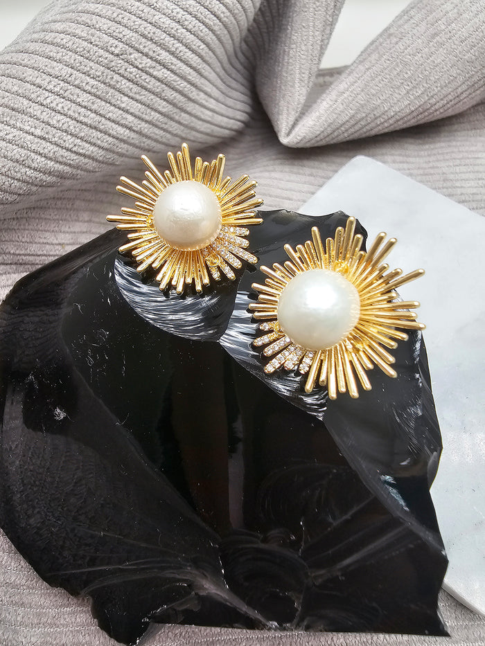 Gold-Tone Freshwater Pearl Sunburst Statement Stud Earrings SE025