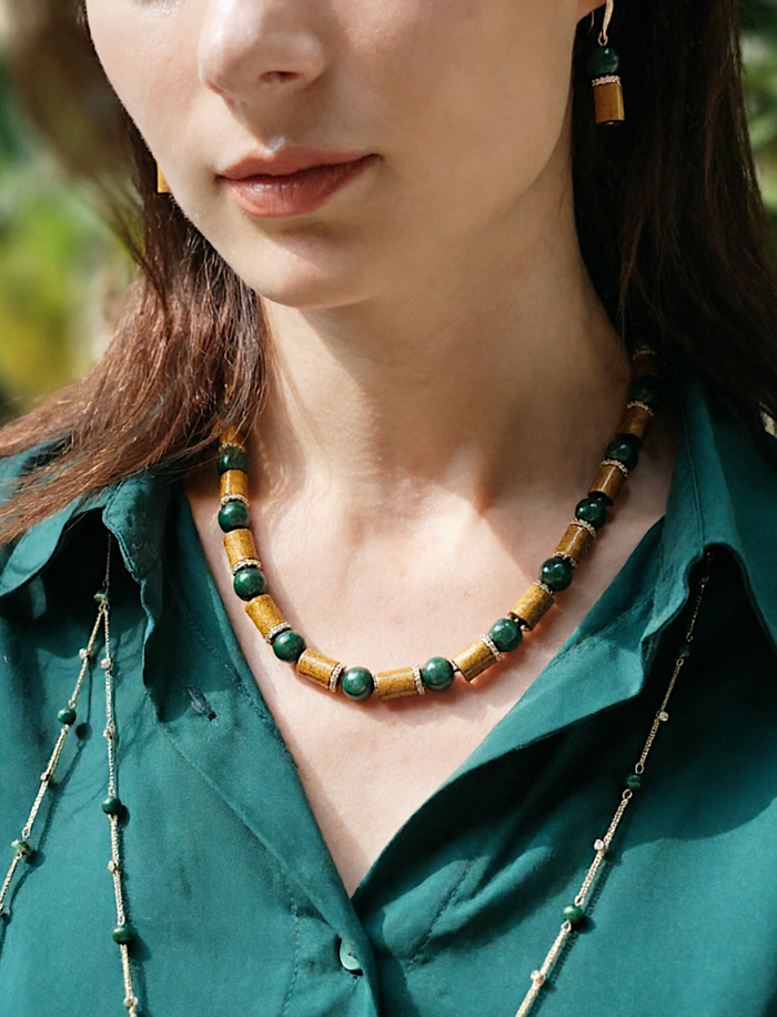 Golden Coral With Green Malachite Necklace NN037