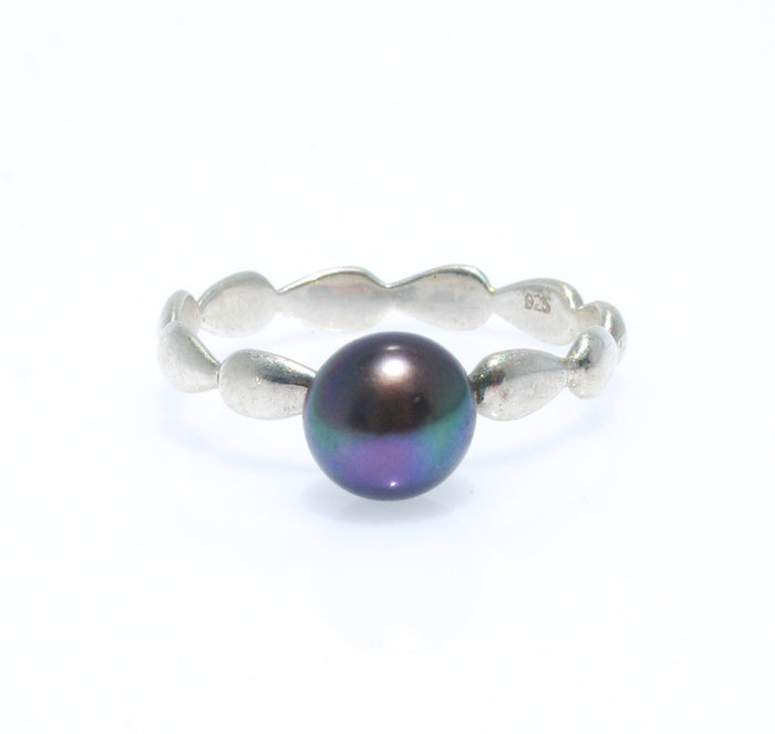 black pearl ring
