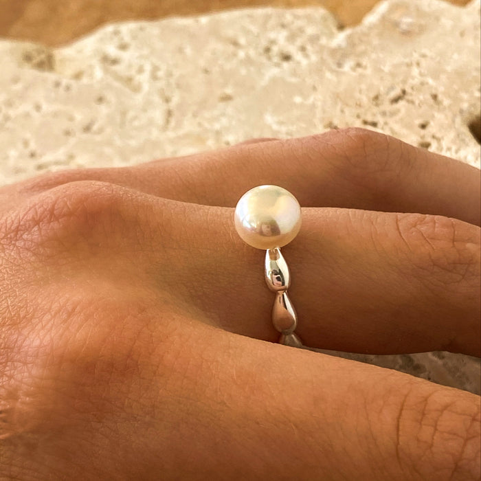 Harmony White Pearl Ring Silver