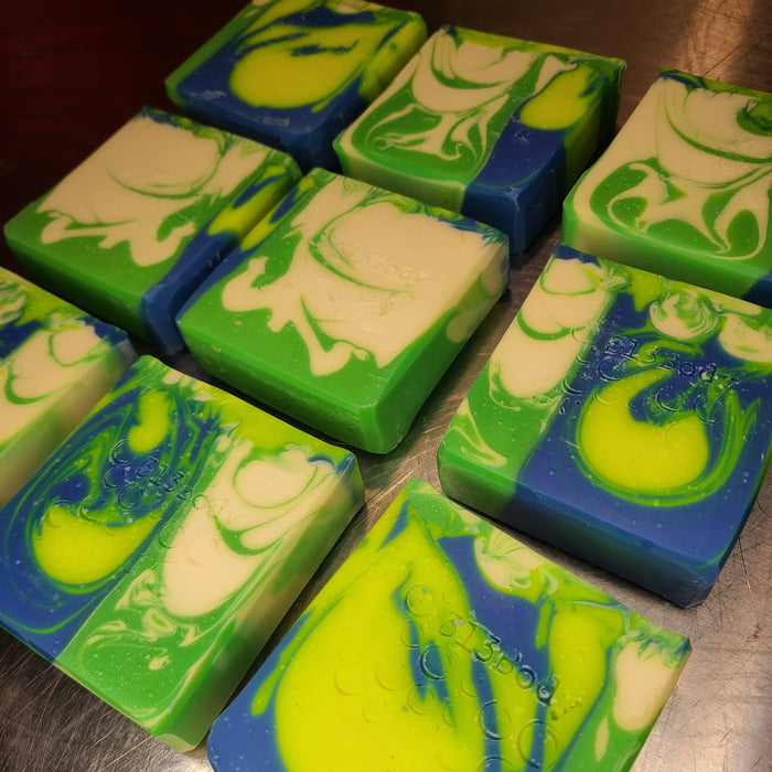 House Divided Hancrafted Soap - Black Violet Saffron Scented