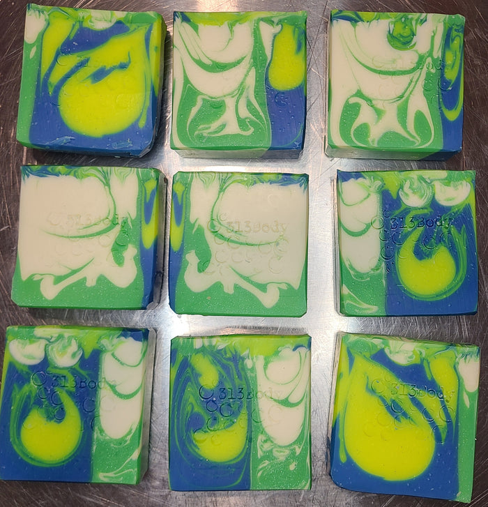 House Divided Hancrafted Soap - Black Violet Saffron Scented