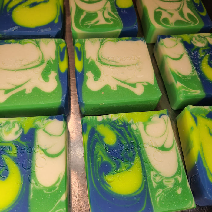 House Divided Hancrafted Soap - Black Violet Saffron Scented