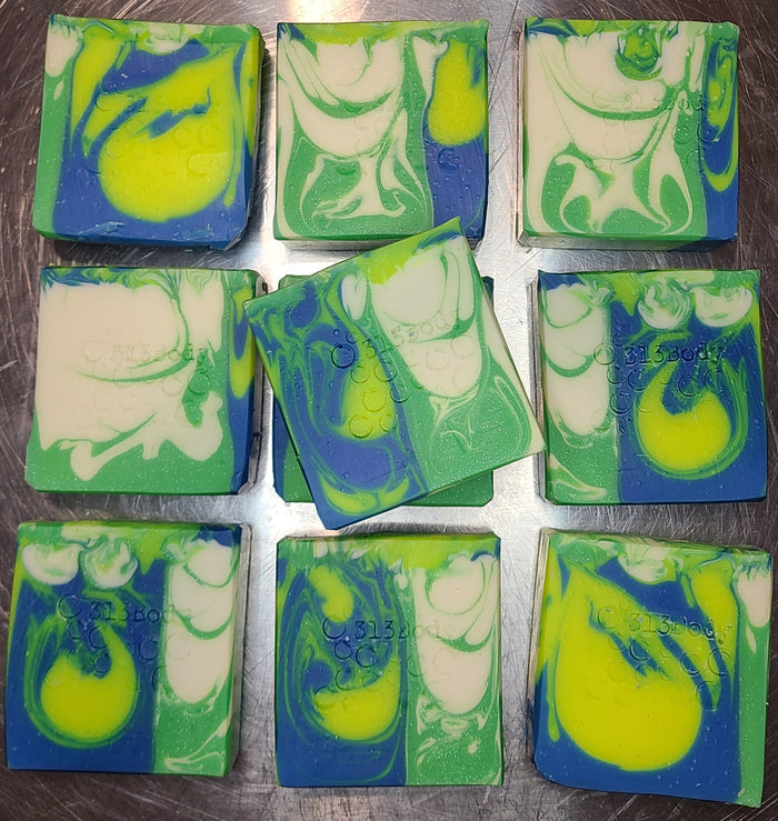 House Divided Hancrafted Soap - Black Violet Saffron Scented