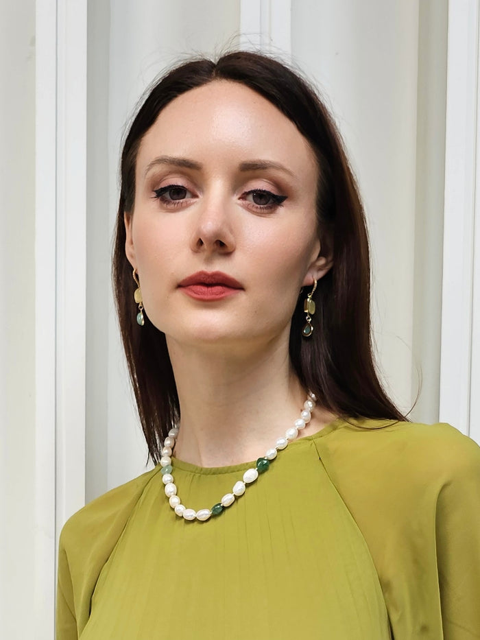 Irregular Freshwater Pearls With Heart Shaped Green Aventurine Necklace PN064