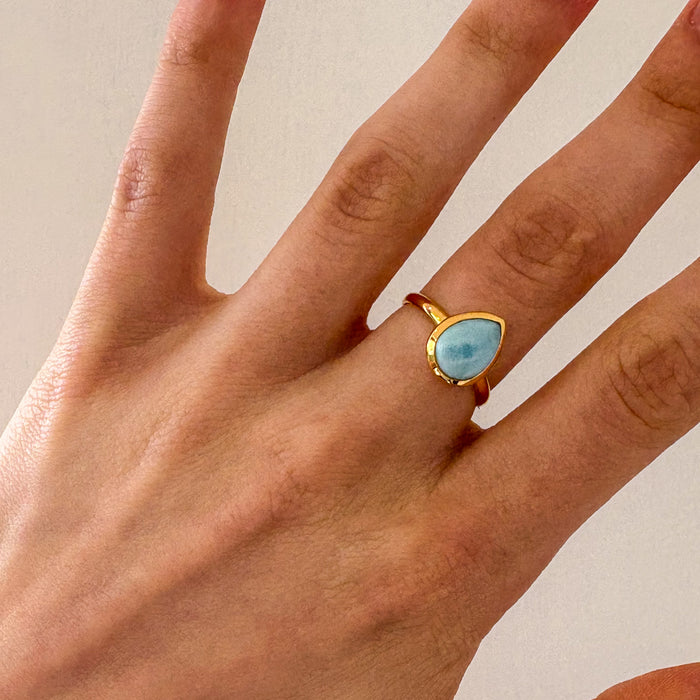 Island Hues Larimar Dew Drop Ring Gold