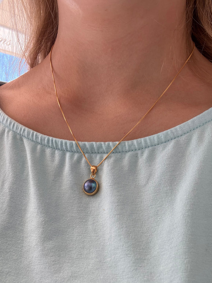 Mabe Blue Pearl Pendant Gold Vermeil | Lush Designs