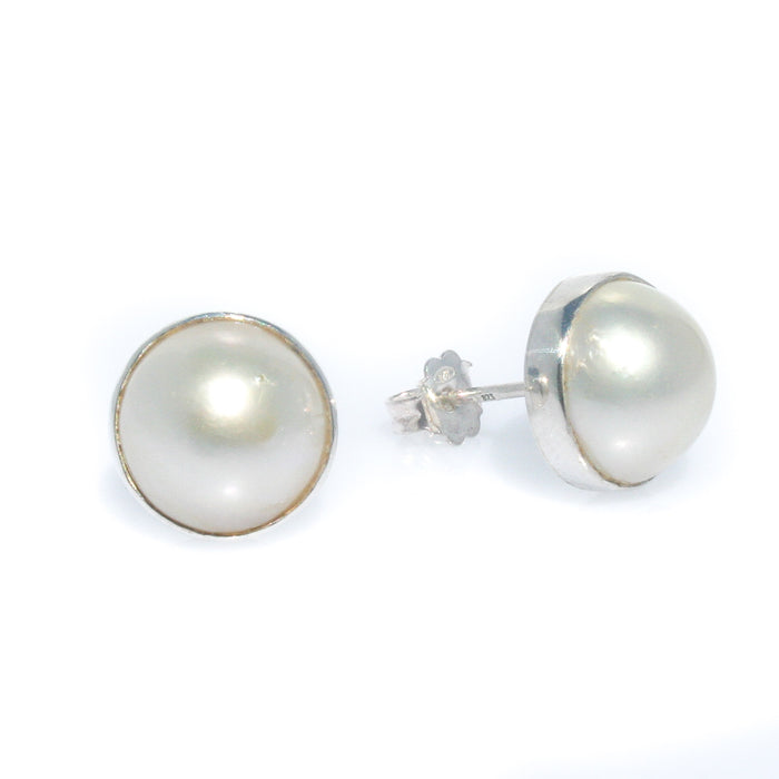 mabe pearl studs