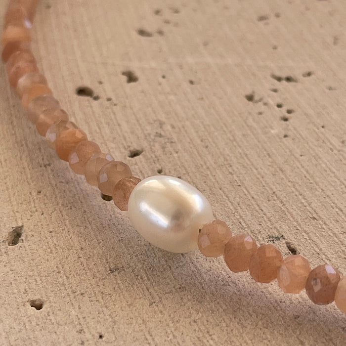 gemstone moonstone beaded necklace with pearl