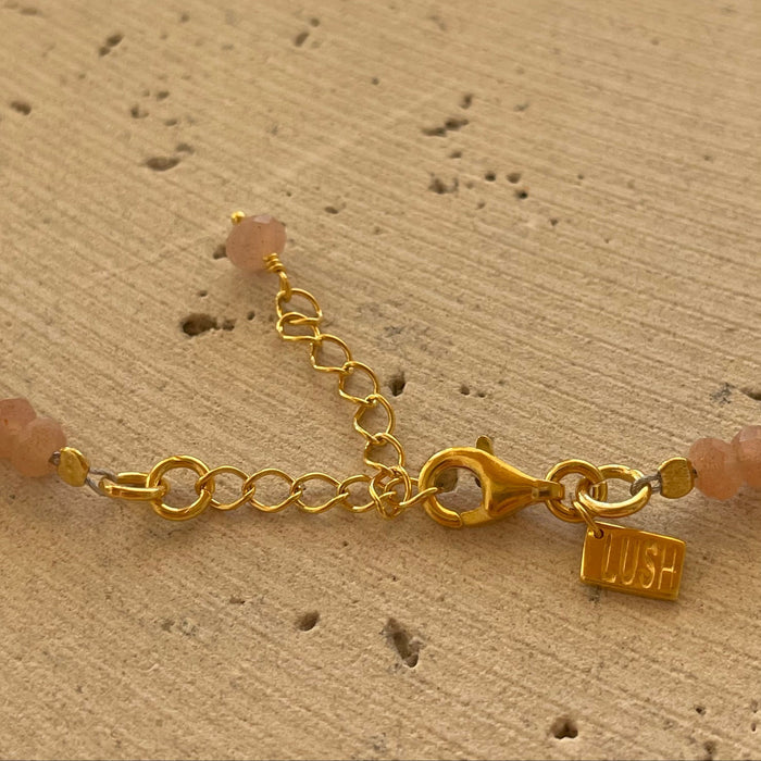 beaded gemstone necklace with pearl