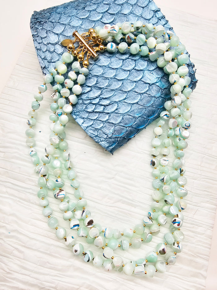 Multi-layers Green Shell Necklace RN006