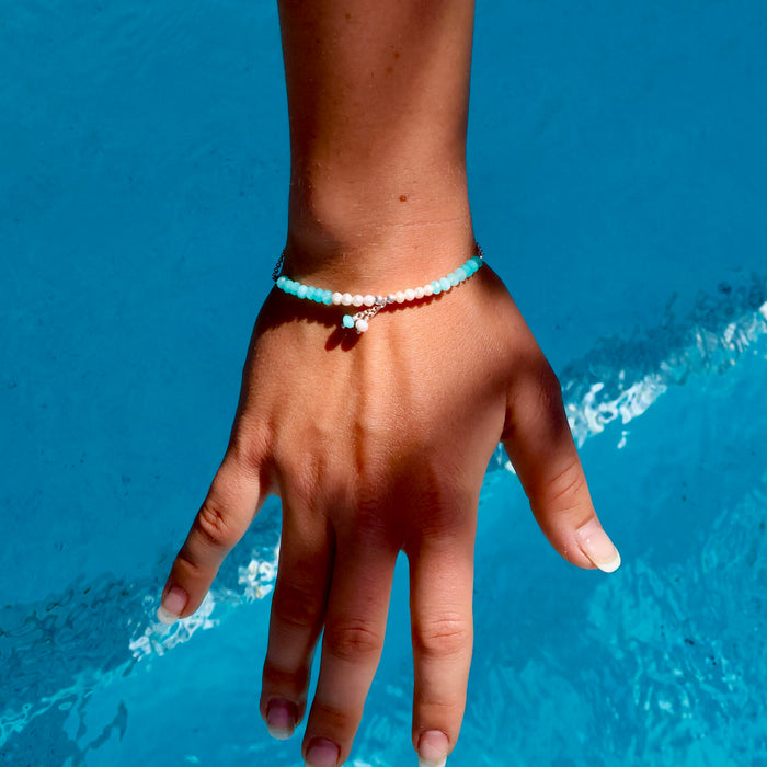 Ocean Spell Pearl Bracelet Light Blue Apatite