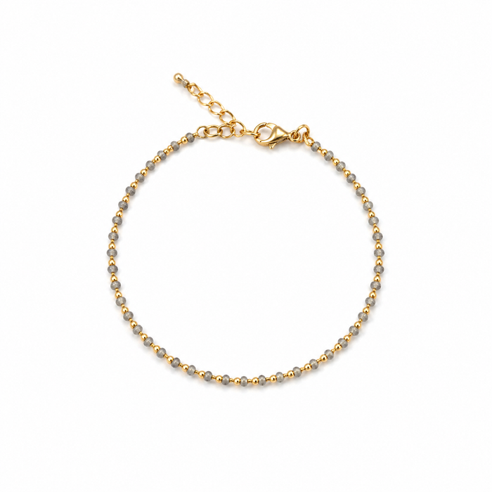 Oceanic Loops Labradorite Bracelet Gold featuring genuine labradorite gemstones with natural iridescence, accented with gold vermeil beads and an adjustable chain. A delicate beach-inspired bracelet designed in Broome, Western Australia.