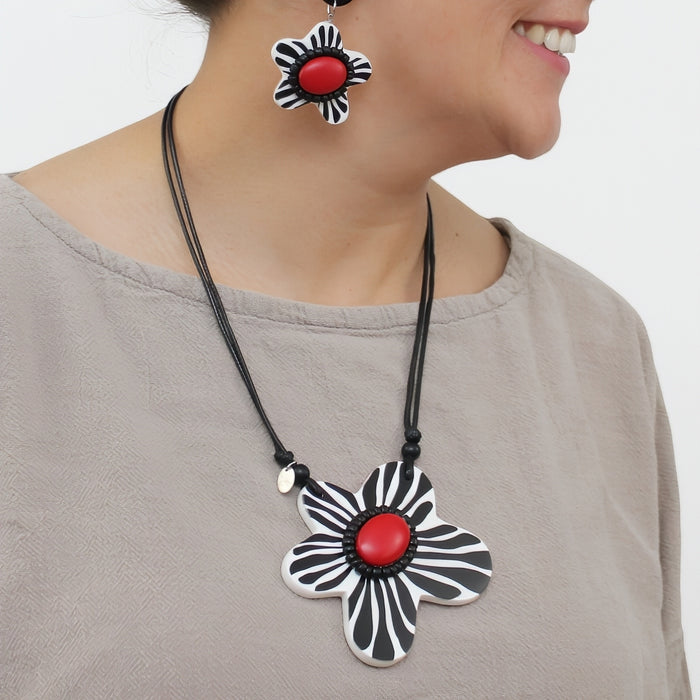 Red Bumble Blossom Daisy Pendant