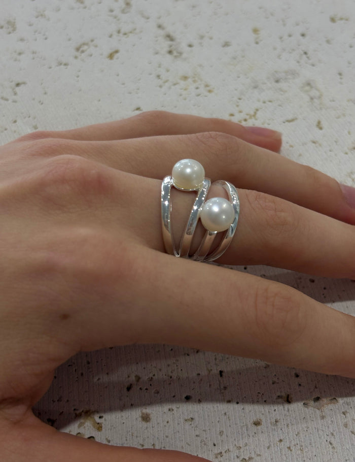 Sandy Shores Pearl Silver Ring