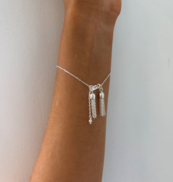 Sea Dreams Pearl Bracelet Pink Opal in 925 sterling silver with genuine freshwater pearl, soft pink opal gemstones, silver tassel details, and adjustable chain
