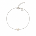 Ocean Pearl Bracelet Silver featuring a genuine freshwater pearl on a delicate 925 sterling silver adjustable chain.