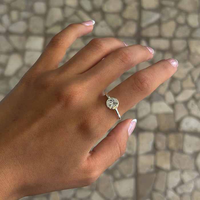 siler ring with palm tree design
