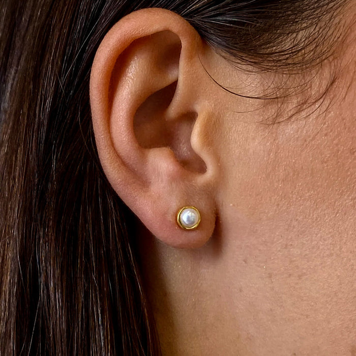 Summer Sun Pearl Studs Gold