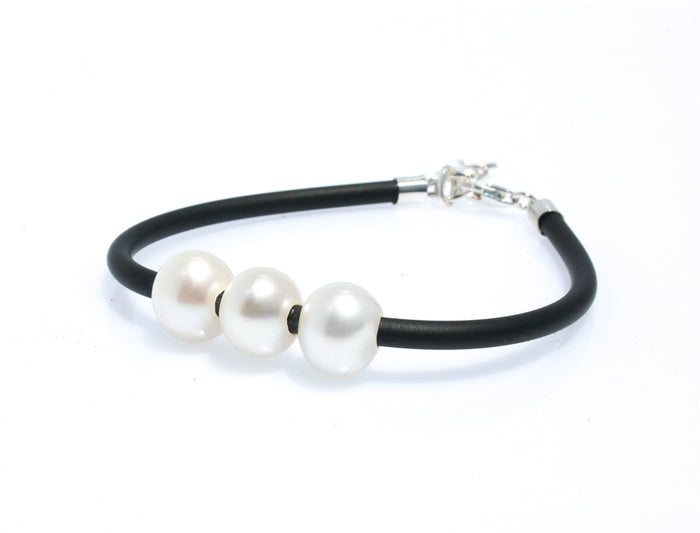 Sunset Shores pearl neoprene bracelet with three freshwater pearls and sterling silver clasp