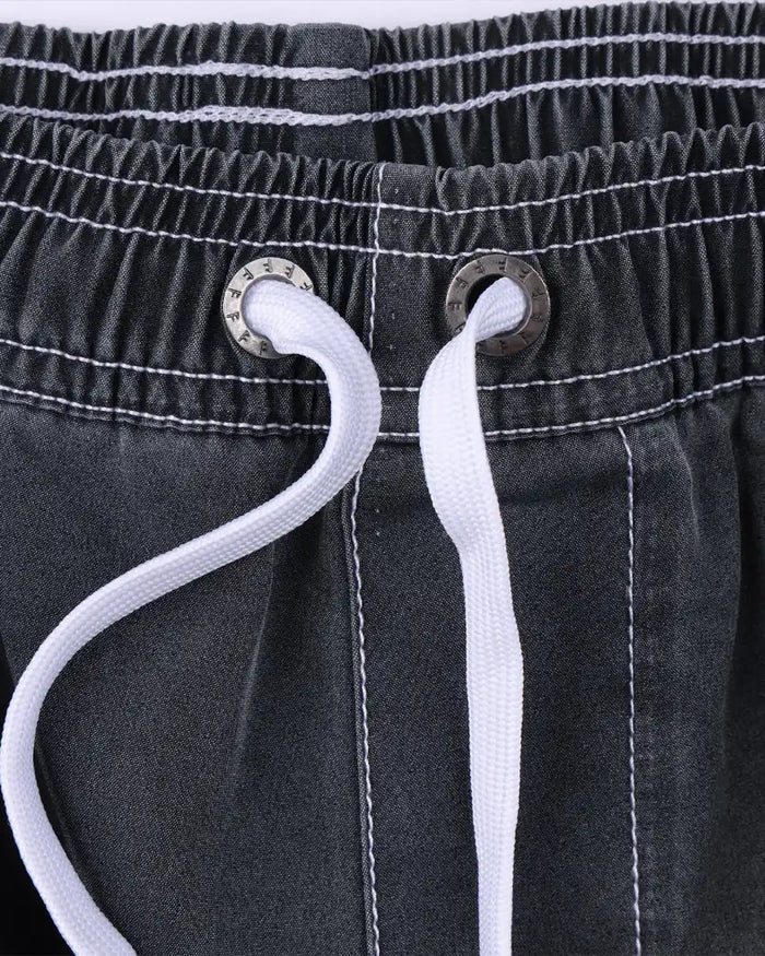 Swans 18 Boardshorts - Black