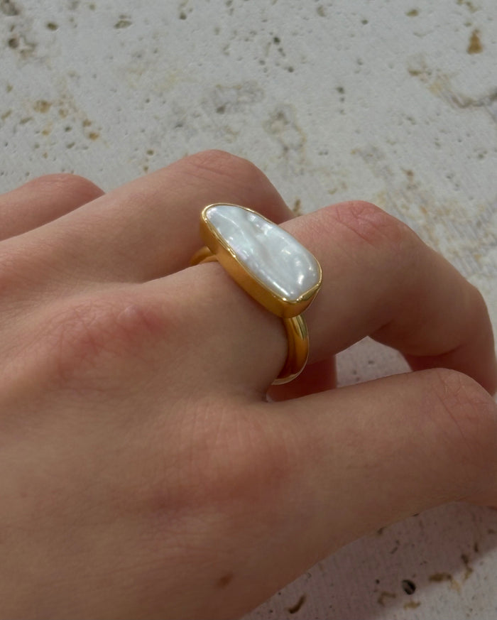 Tide Beam Baroque Pearl Gold Ring