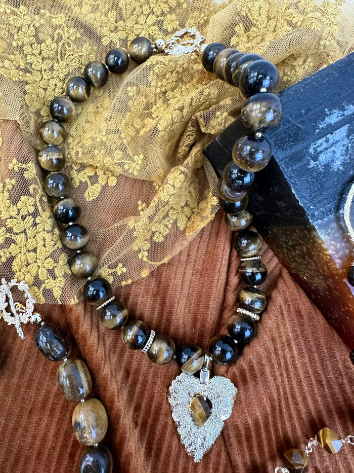 Tiger Eye Stone With Leaf Pendant Necklace KN038 - FARRA
