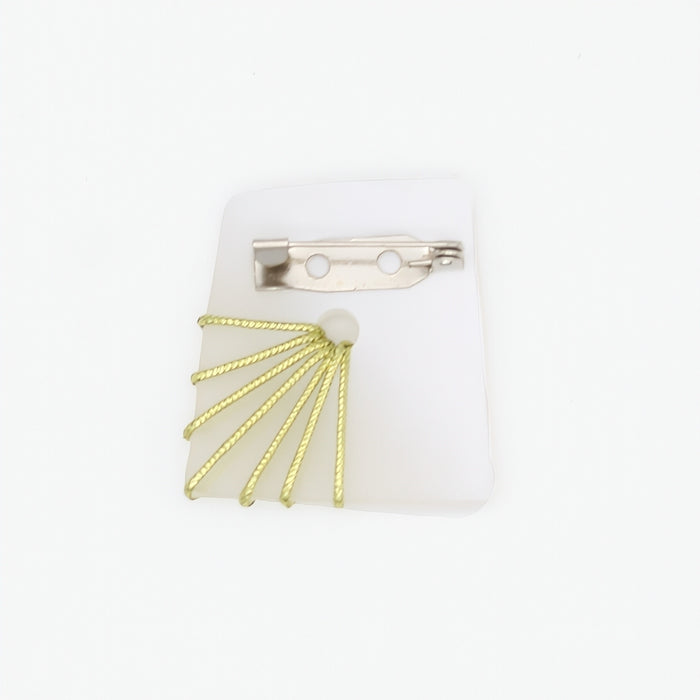 White Frosted Gold Thread Brooch