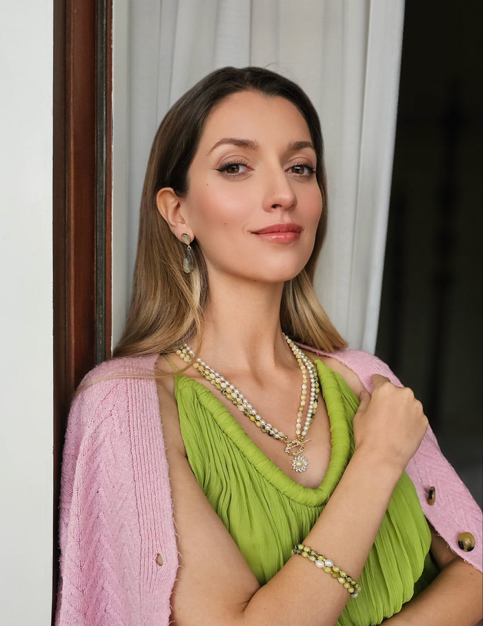 Yellow Green Gemstone And Pearls Necklace with Daisy Pendant OT Clasp RN009